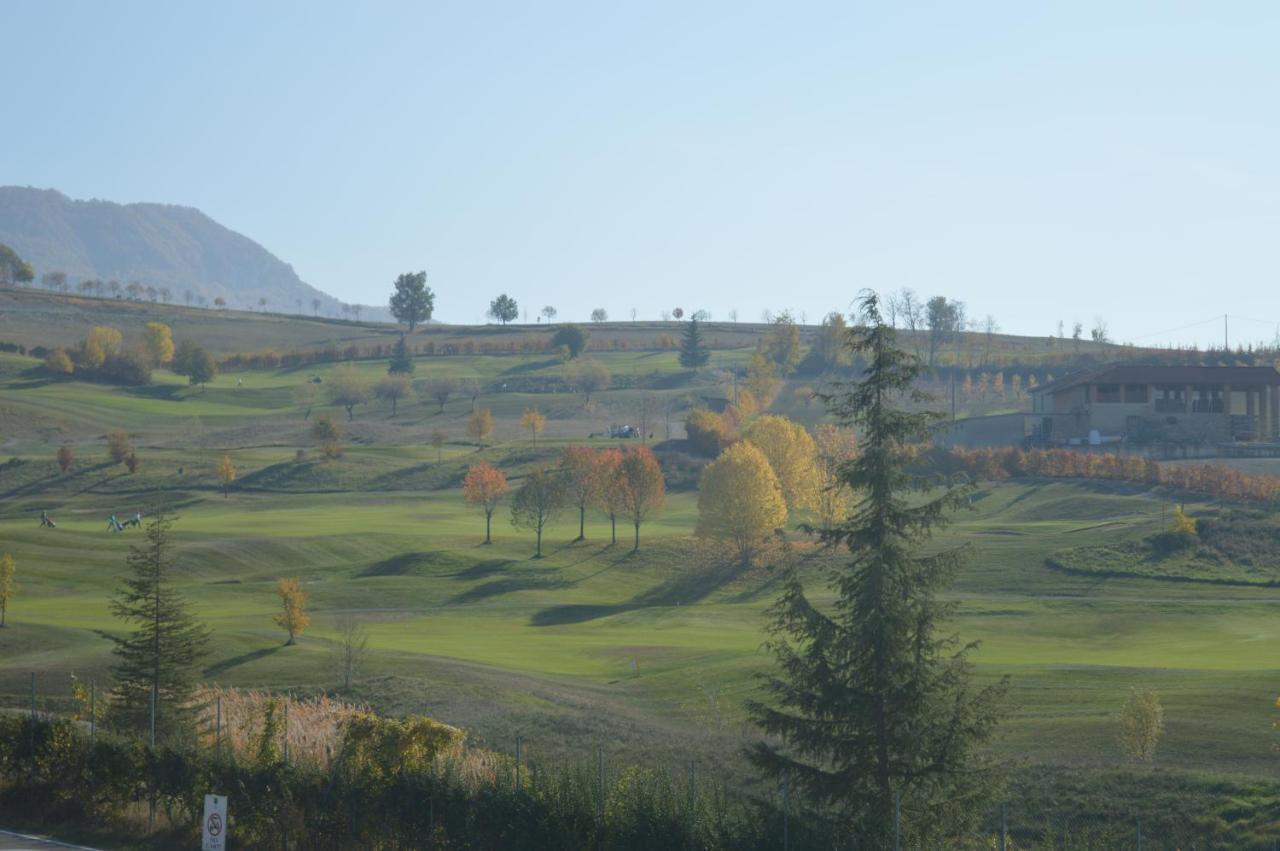 מלון Momperone Golf Valcurone מראה חיצוני תמונה